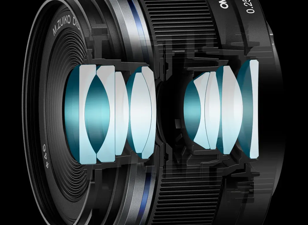 A look inside of the 17mm lens showing the elements and their arrangement.